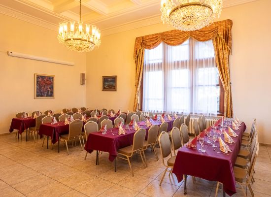 Castle Dinning Room
